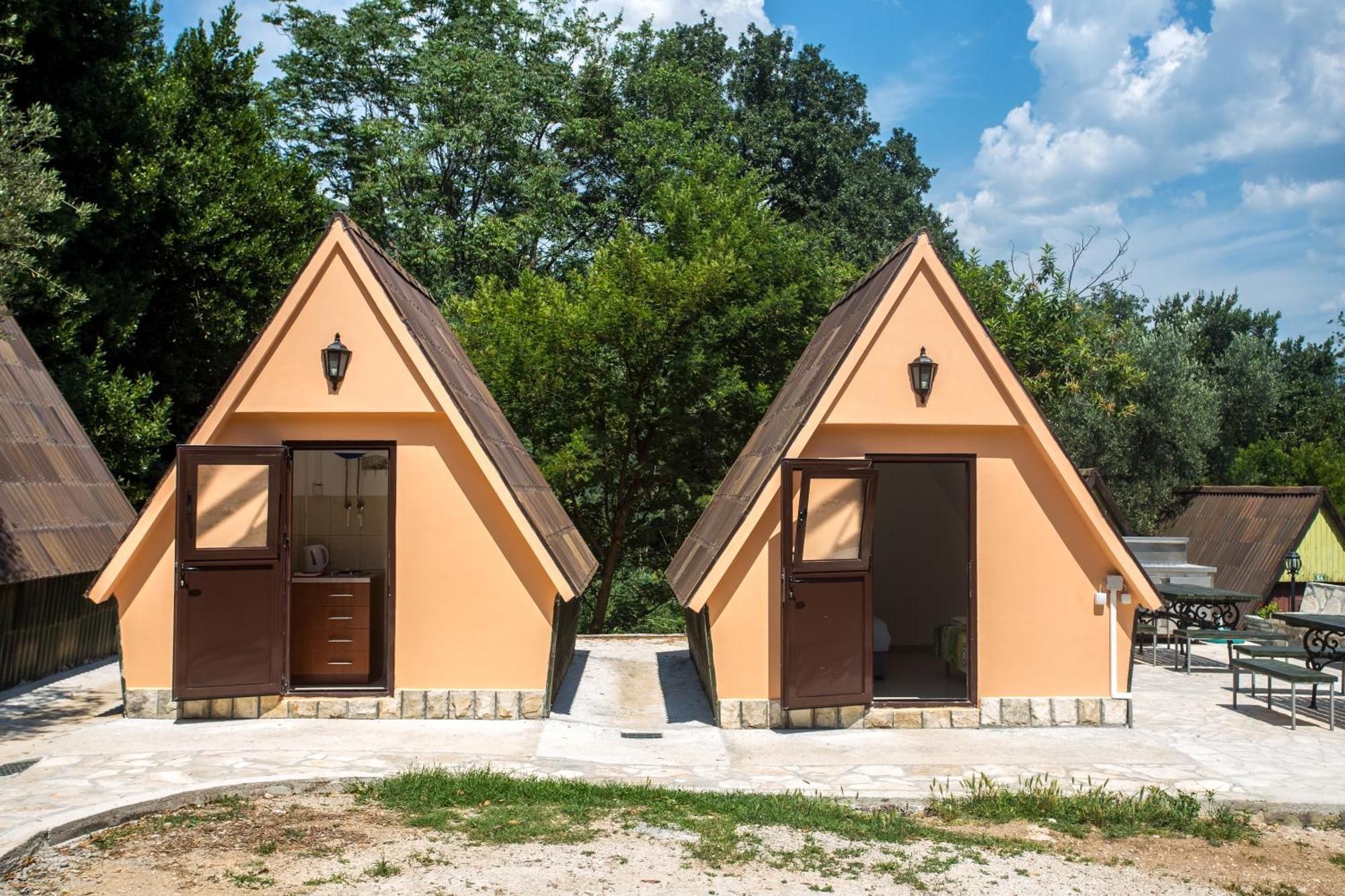 Apartments And Bungalows Mimoza Baosici Herceg Novi Exterior photo