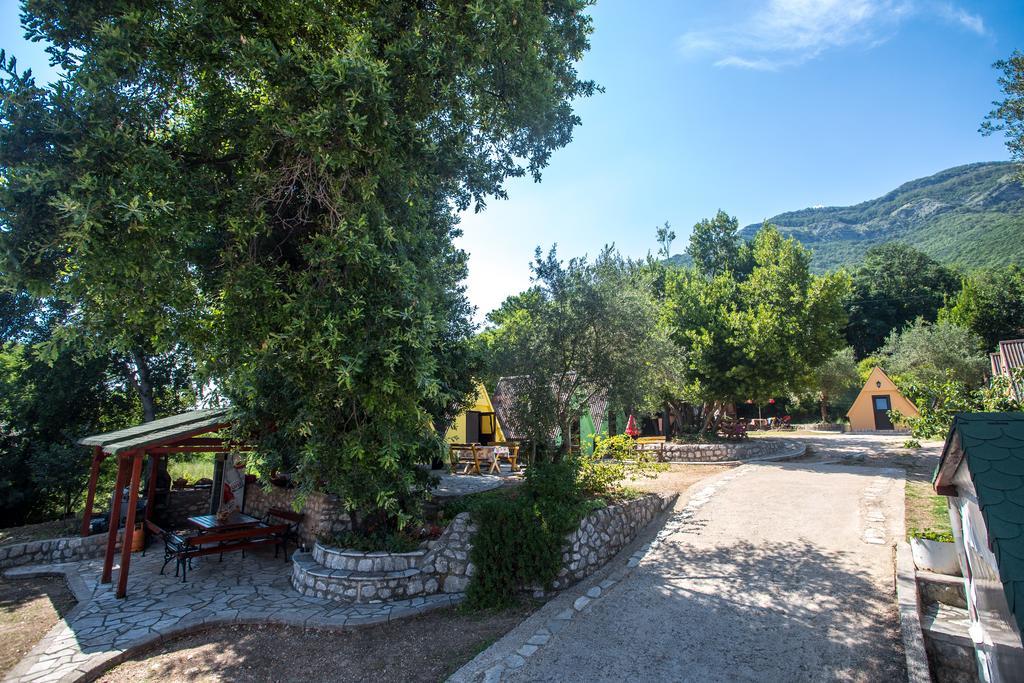Apartments And Bungalows Mimoza Baosici Herceg Novi Exterior photo