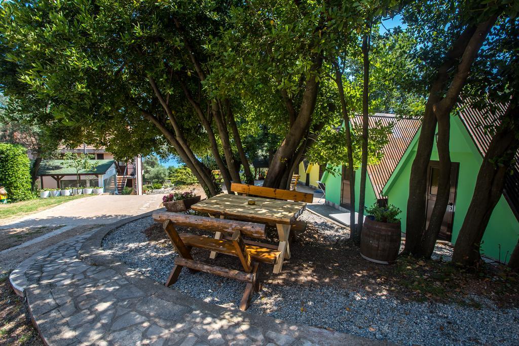 Apartments And Bungalows Mimoza Baosici Herceg Novi Exterior photo