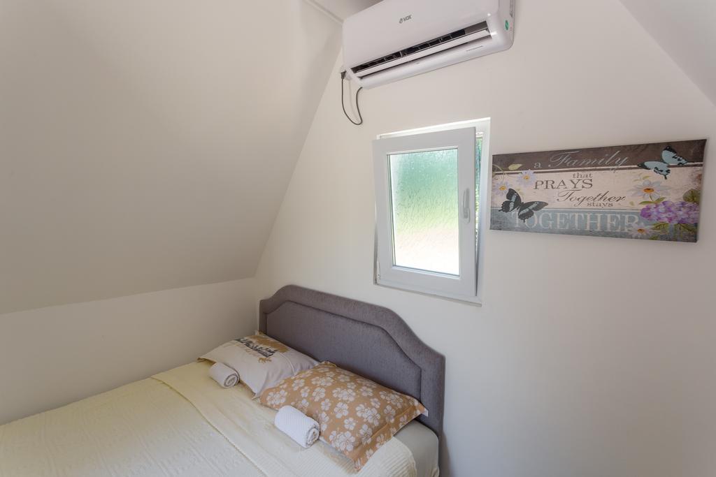 Apartments And Bungalows Mimoza Baosici Herceg Novi Exterior photo