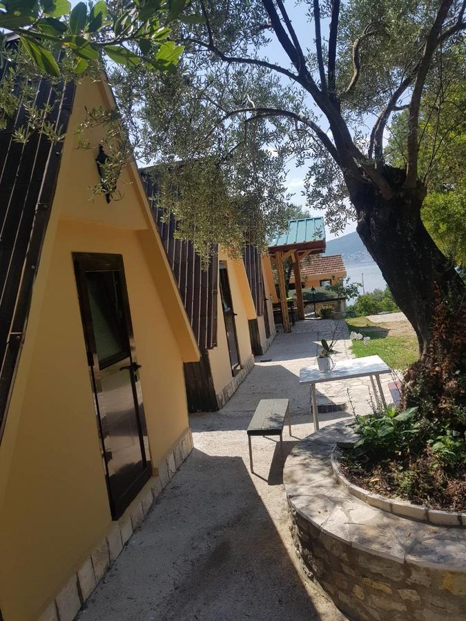 Apartments And Bungalows Mimoza Baosici Herceg Novi Exterior photo